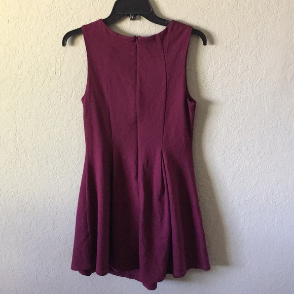 Monteau Los Angeles Dress w/ Cut Out Detail Sz M - Picture 2 of 4